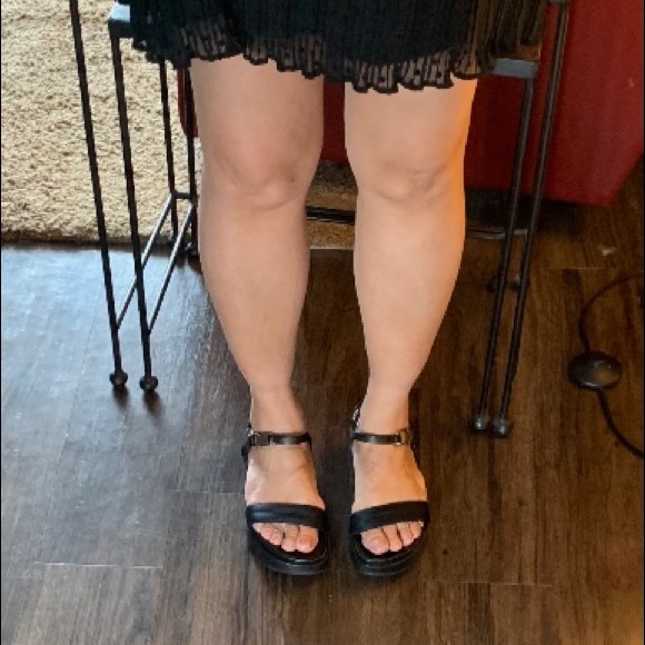 Prada Black Leather Flatform Sandals - Picture 10 of 10